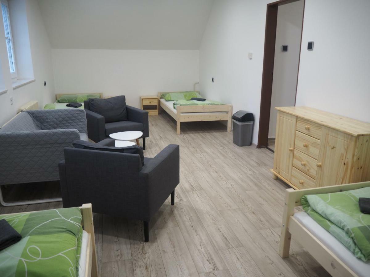 Economy Apartments Ceske Svycarsko Hřensko Eksteriør bilde