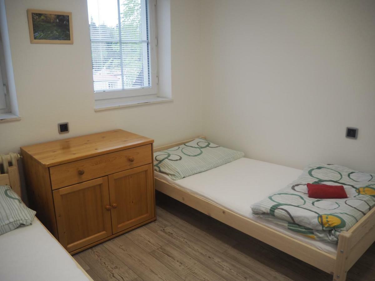 Economy Apartments Ceske Svycarsko Hřensko Eksteriør bilde